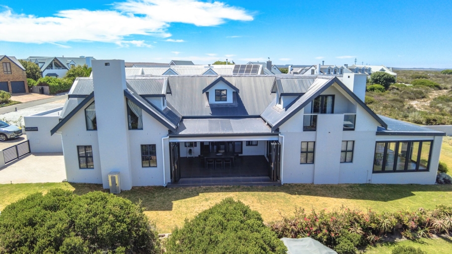 4 Bedroom Property for Sale in Grotto Bay Western Cape